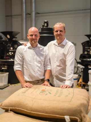 WOW. Tohle jsme fakt nečekali. 👏🏻 Na Den otevřených dveří jste z naší pražírny udělali malý festival! 🎉 ☕ Za 4,5 hodiny...